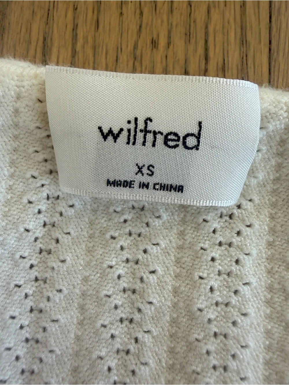 Aritzia Wilfred Cream Knit V-Neck Tie-Waist Crop Top - X-Small - Picture 5 of 6